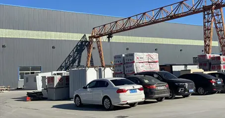 Wizyta w fabryce domów składanych i kontenerowych Baoding Yishengda