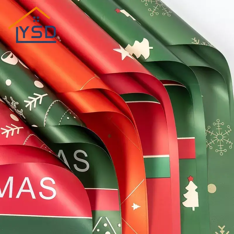 Świąteczny papier do pakowania